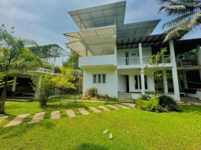 Green Bamboo Villa